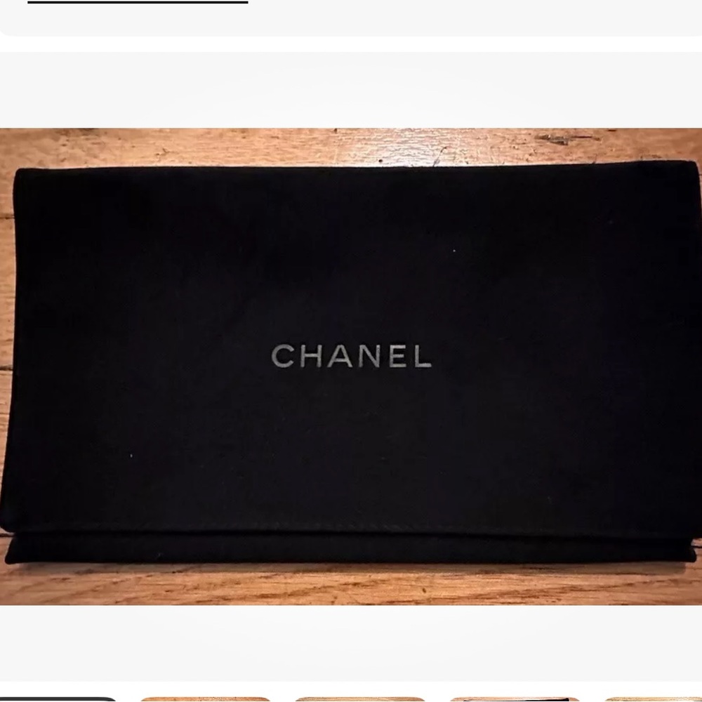 🔥EUC🔥 CHANEL 100% Authentic Medium Black Fold Over Dust Bag Pouch ✨✨✨ - Picture 6 of 6